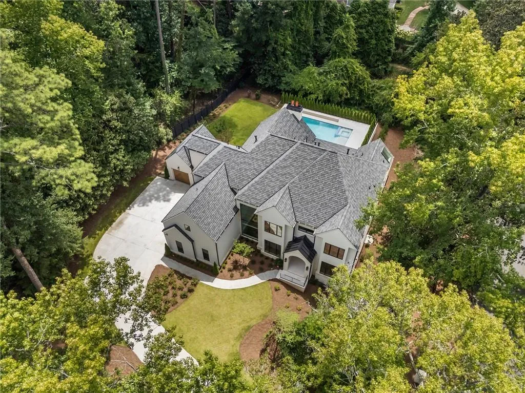 388 Londonberry Road Nw, Sandy Springs, Georgia 30327, 6 Bedrooms Bedrooms, 0 ,6 BathroomsBathrooms,Residential,For Sale,388 Londonberry Road Nw,7821788