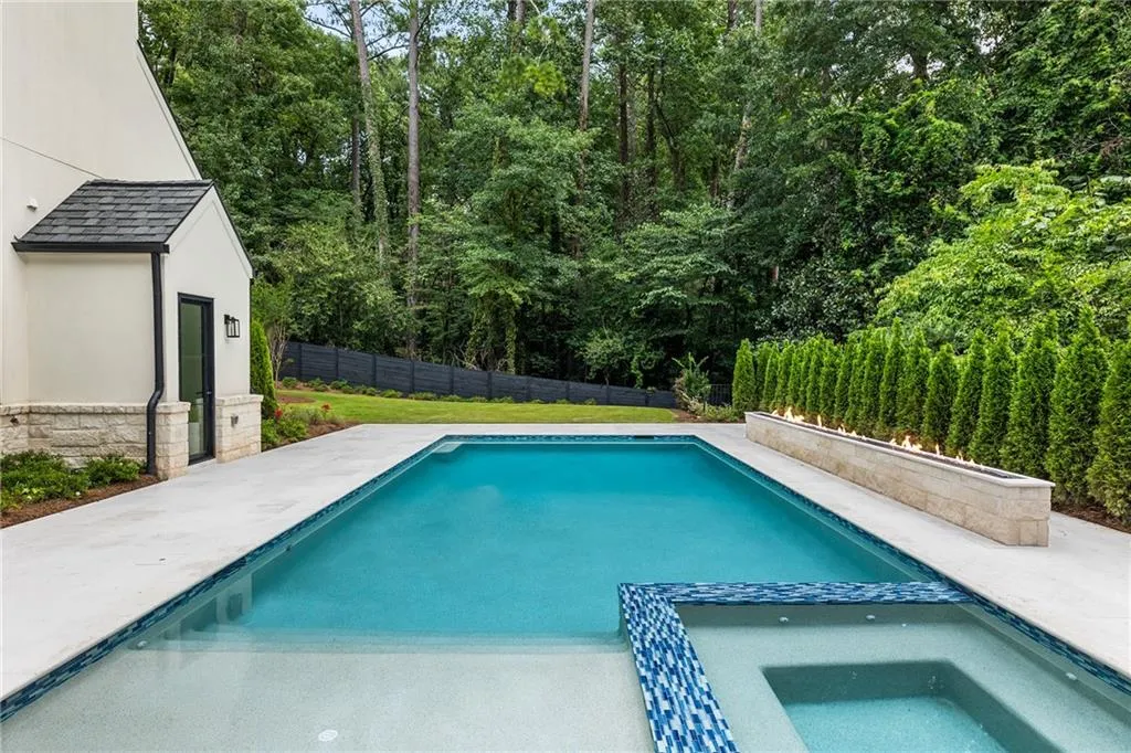 388 Londonberry Road Nw, Sandy Springs, Georgia 30327, 6 Bedrooms Bedrooms, 0 ,6 BathroomsBathrooms,Residential,For Sale,388 Londonberry Road Nw,7821788