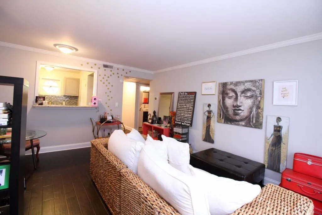 5400 Roswell Road Unit C5, Atlanta, Georgia 30342, 1 Bedroom Bedrooms, ,1 BathroomBathrooms,Residential,Sold,5400 Roswell Road Unit C5,5838855