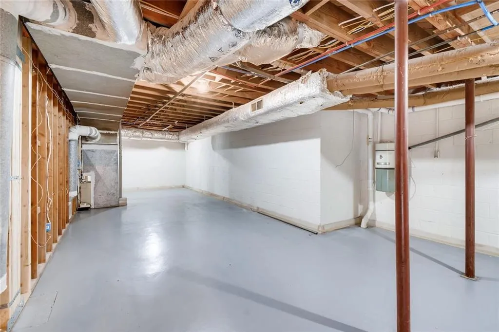 5005 Vallo Vista Court, Sandy Springs, Georgia 30342, 5 Bedrooms Bedrooms, ,3 BathroomsBathrooms,Residential,Sold,5005 Vallo Vista Court,6665194