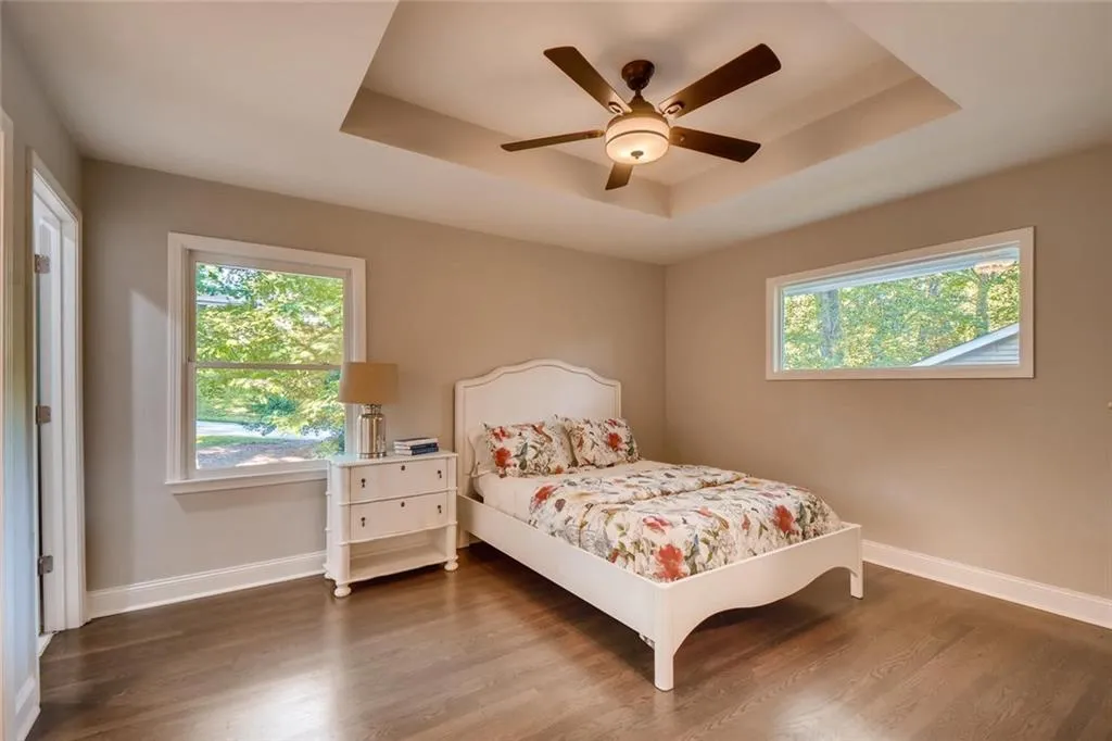 5005 Vallo Vista Court, Sandy Springs, Georgia 30342, 5 Bedrooms Bedrooms, ,3 BathroomsBathrooms,Residential,Sold,5005 Vallo Vista Court,6665194