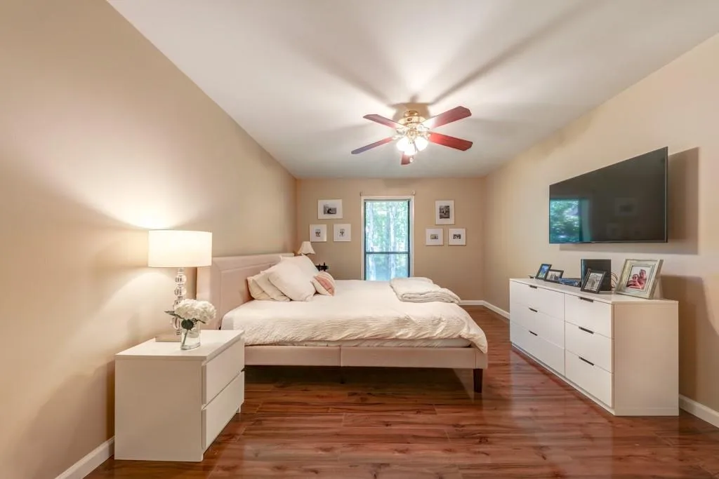5137 Roswell Road Unit 10, Atlanta, Georgia 30342, 2 Bedrooms Bedrooms, ,2 BathroomsBathrooms,Residential,Sold,5137 Roswell Road Unit 10,6770574