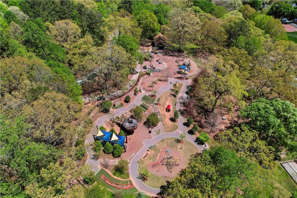 4859 Lake Forrest Drive, Atlanta, Georgia 30342, 7 Bedrooms Bedrooms, ,6 BathroomsBathrooms,Residential,Sold,4859 Lake Forrest Drive,7031962