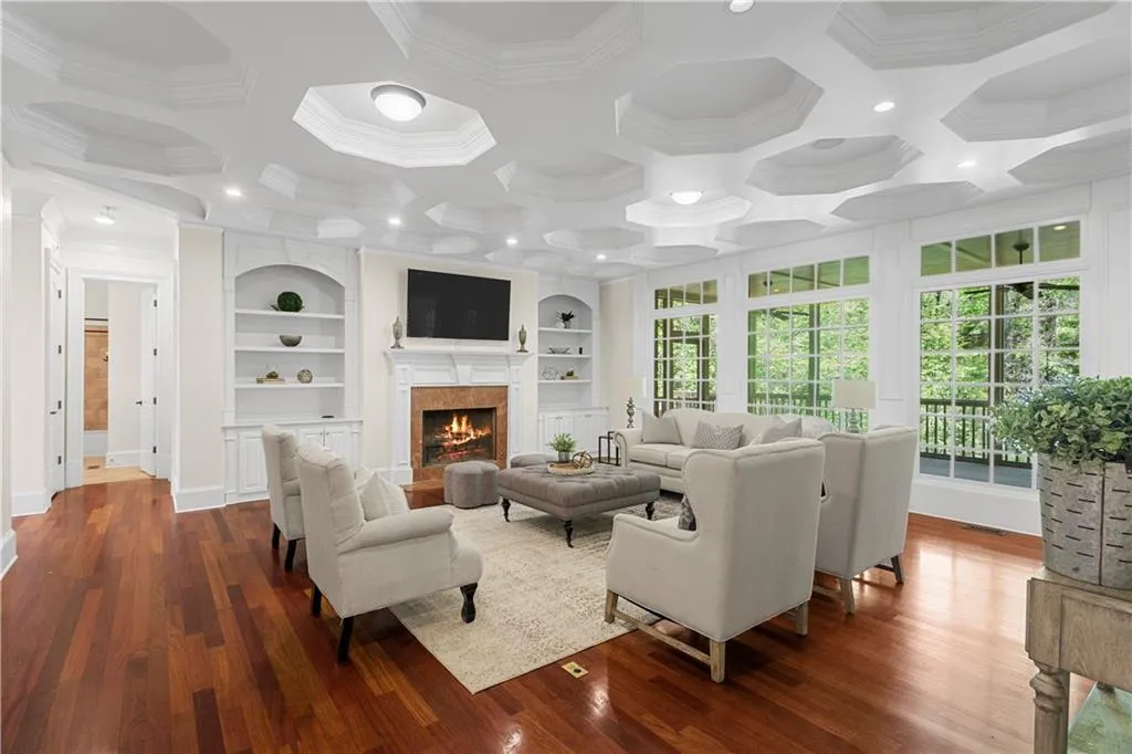 4859 Lake Forrest Drive, Atlanta, Georgia 30342, 7 Bedrooms Bedrooms, ,6 BathroomsBathrooms,Residential,Sold,4859 Lake Forrest Drive,7031962