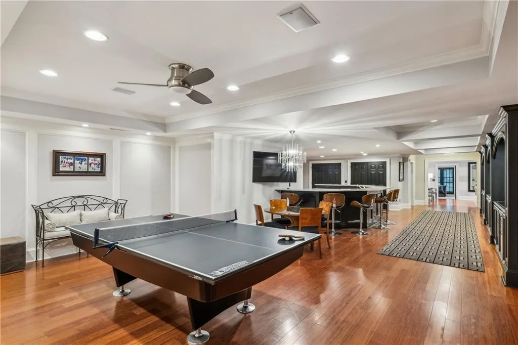 105 Kingston Manor, Atlanta, Georgia 30342, 7 Bedrooms Bedrooms, ,7 BathroomsBathrooms,Residential,For Sale,105 Kingston Manor,7560056