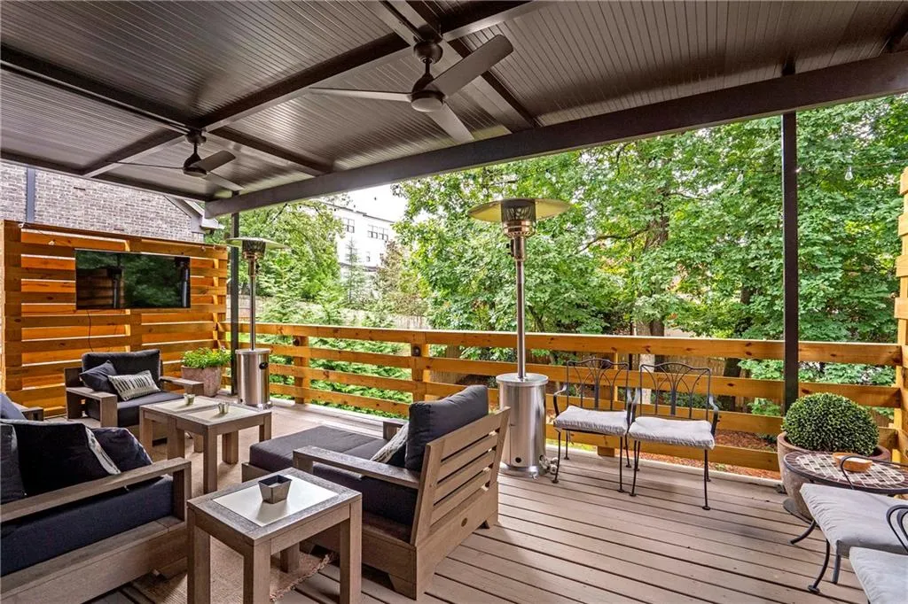 21 Cliftwood Drive Ne, Atlanta, Georgia 30328, 5 Bedrooms Bedrooms, ,5 BathroomsBathrooms,Residential,For Sale,21 Cliftwood Drive Ne,7636351