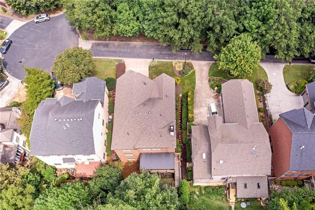 21 Cliftwood Drive Ne, Atlanta, Georgia 30328, 5 Bedrooms Bedrooms, ,5 BathroomsBathrooms,Residential,For Sale,21 Cliftwood Drive Ne,7636351
