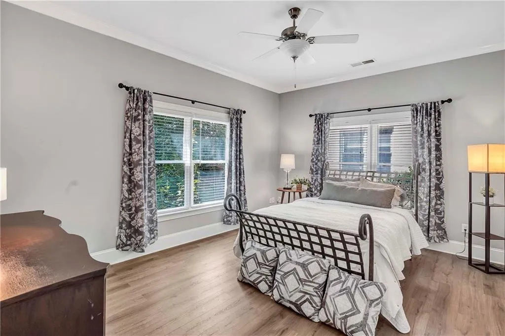 21 Cliftwood Drive Ne, Atlanta, Georgia 30328, 5 Bedrooms Bedrooms, ,5 BathroomsBathrooms,Residential,For Sale,21 Cliftwood Drive Ne,7636351