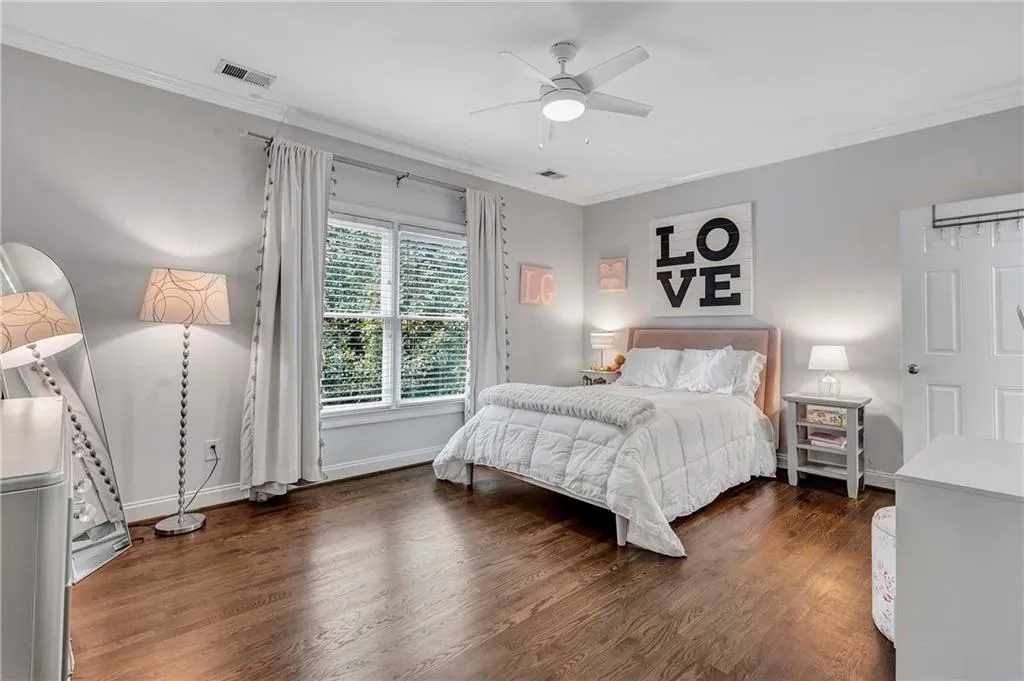 21 Cliftwood Drive Ne, Atlanta, Georgia 30328, 5 Bedrooms Bedrooms, ,5 BathroomsBathrooms,Residential,For Sale,21 Cliftwood Drive Ne,7636351