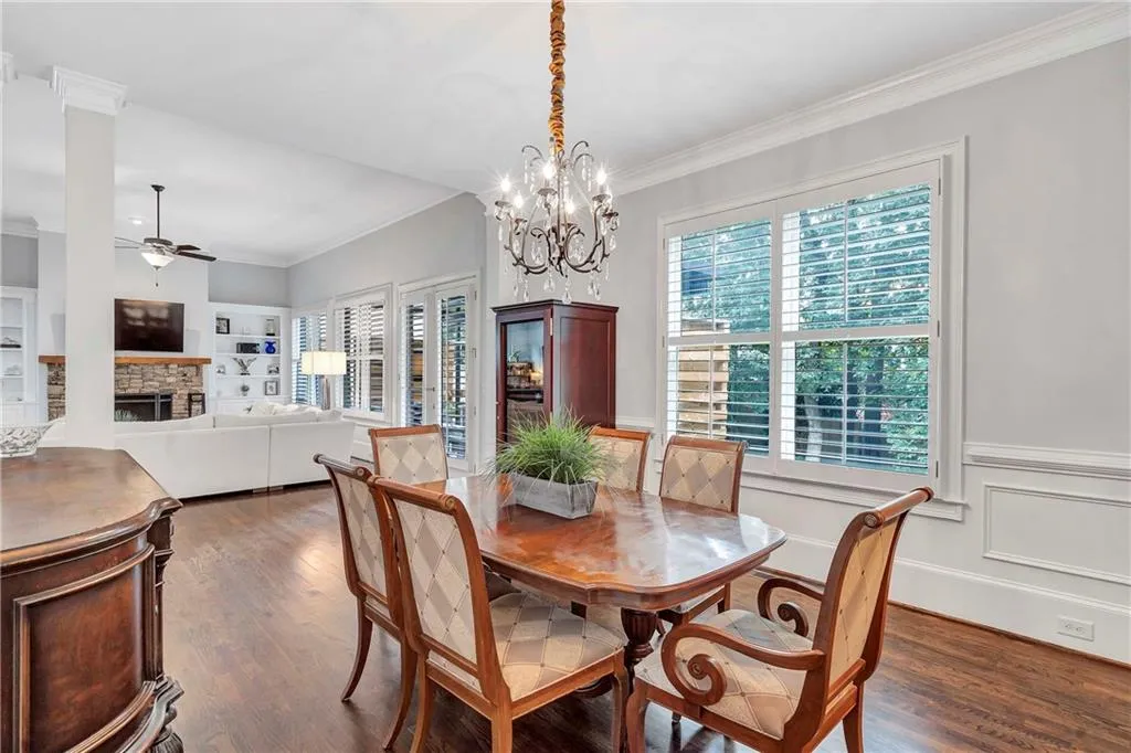 21 Cliftwood Drive Ne, Atlanta, Georgia 30328, 5 Bedrooms Bedrooms, ,5 BathroomsBathrooms,Residential,For Sale,21 Cliftwood Drive Ne,7636351