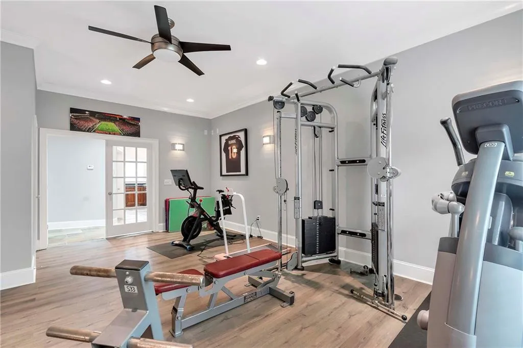 21 Cliftwood Drive Ne, Atlanta, Georgia 30328, 5 Bedrooms Bedrooms, ,5 BathroomsBathrooms,Residential,For Sale,21 Cliftwood Drive Ne,7636351