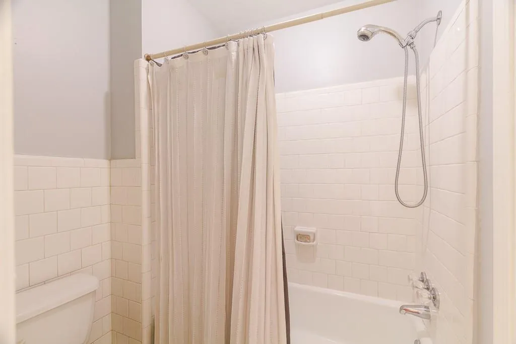 6520 Roswell Road Unit 50, Atlanta, Georgia 30328, 2 Bedrooms Bedrooms, ,1 BathroomBathrooms,Residential,Sold,6520 Roswell Road Unit 50,5851815