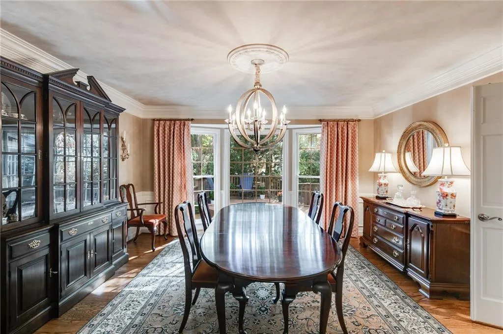375 Spindle Court, Sandy Springs, Georgia 30350, 4 Bedrooms Bedrooms, ,4 BathroomsBathrooms,Residential,Sold,375 Spindle Court,7570964