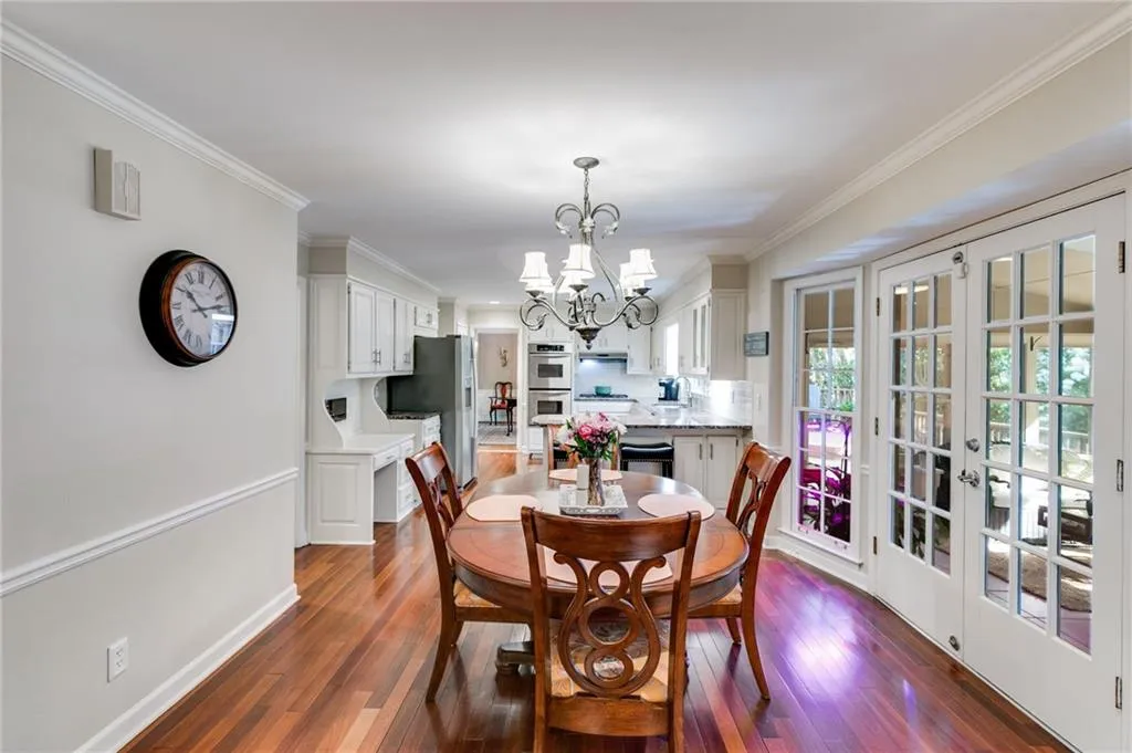 375 Spindle Court, Sandy Springs, Georgia 30350, 4 Bedrooms Bedrooms, ,4 BathroomsBathrooms,Residential,Sold,375 Spindle Court,7570964