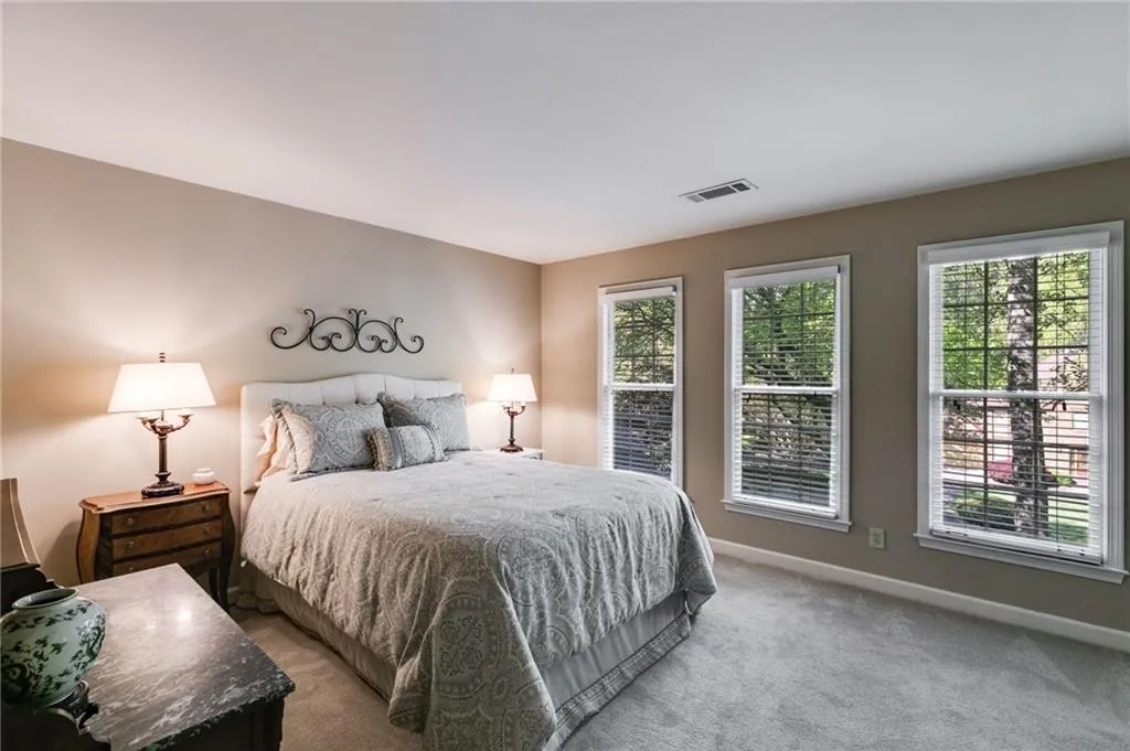 375 Spindle Court, Sandy Springs, Georgia 30350, 4 Bedrooms Bedrooms, ,4 BathroomsBathrooms,Residential,Sold,375 Spindle Court,7570964