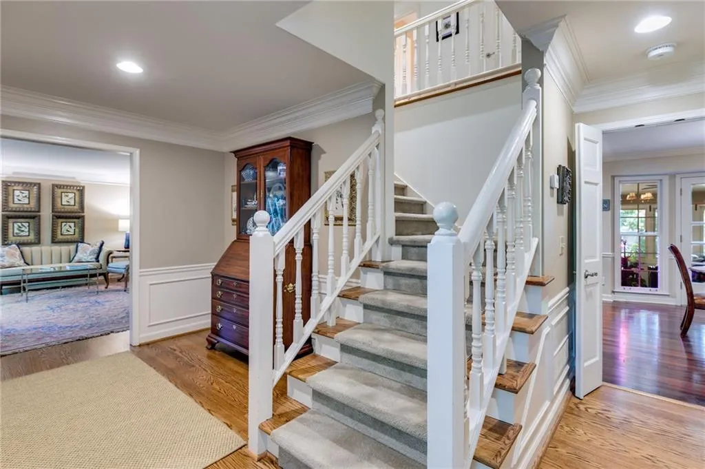 375 Spindle Court, Sandy Springs, Georgia 30350, 4 Bedrooms Bedrooms, ,4 BathroomsBathrooms,Residential,Sold,375 Spindle Court,7570964
