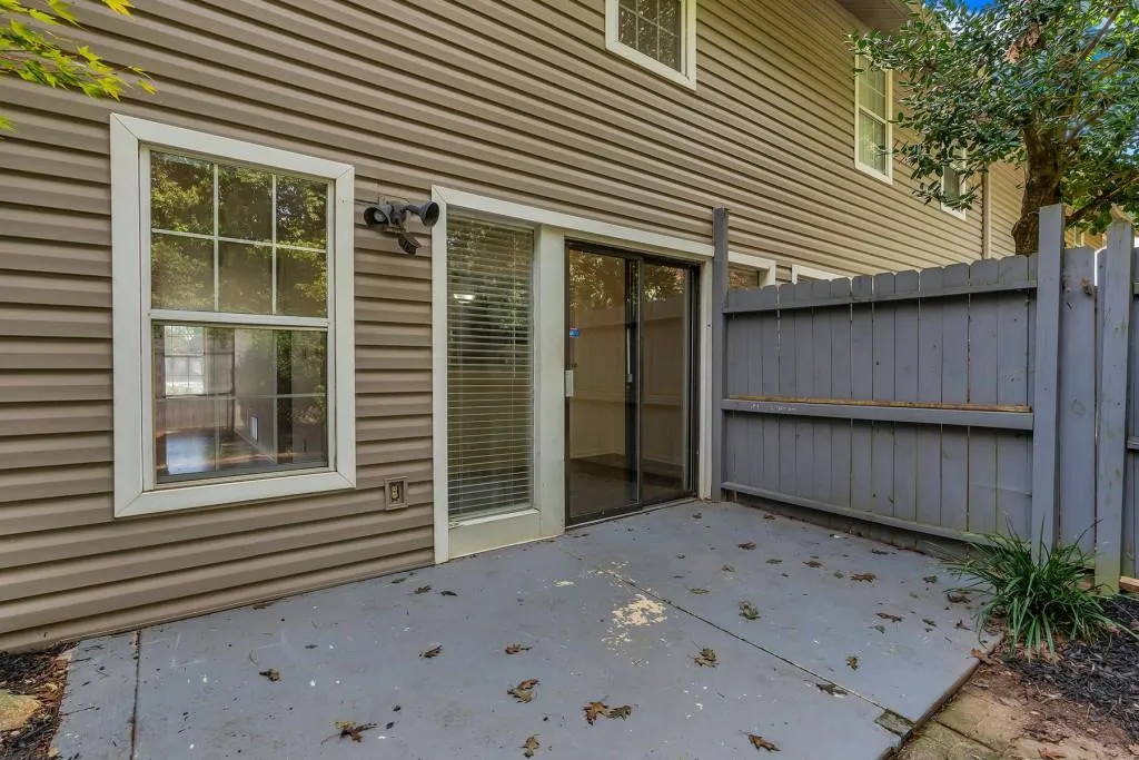 7750 Roswell Road Unit 8d, Sandy Springs, Georgia 30350, 3 Bedrooms Bedrooms, ,2 BathroomsBathrooms,Residential,Sold,7750 Roswell Road Unit 8d,6794154