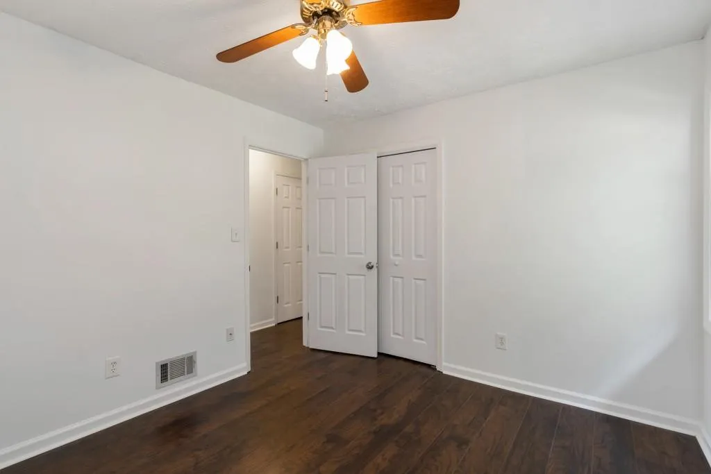 7750 Roswell Road Unit 8d, Sandy Springs, Georgia 30350, 3 Bedrooms Bedrooms, ,2 BathroomsBathrooms,Residential,Sold,7750 Roswell Road Unit 8d,6794154