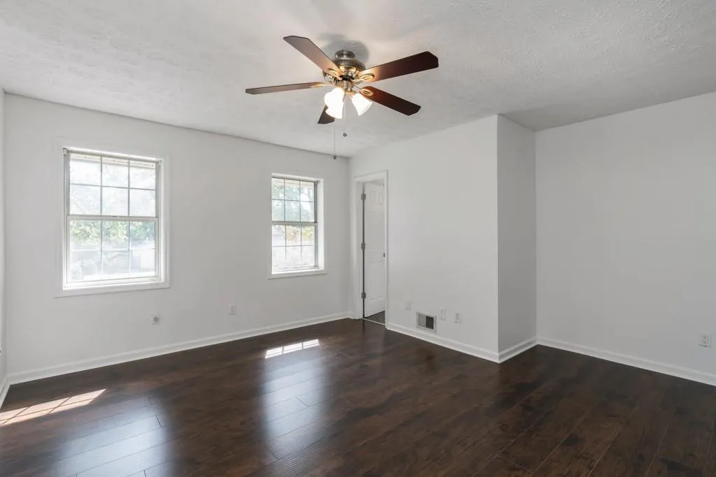 7750 Roswell Road Unit 8d, Sandy Springs, Georgia 30350, 3 Bedrooms Bedrooms, ,2 BathroomsBathrooms,Residential,Sold,7750 Roswell Road Unit 8d,6794154