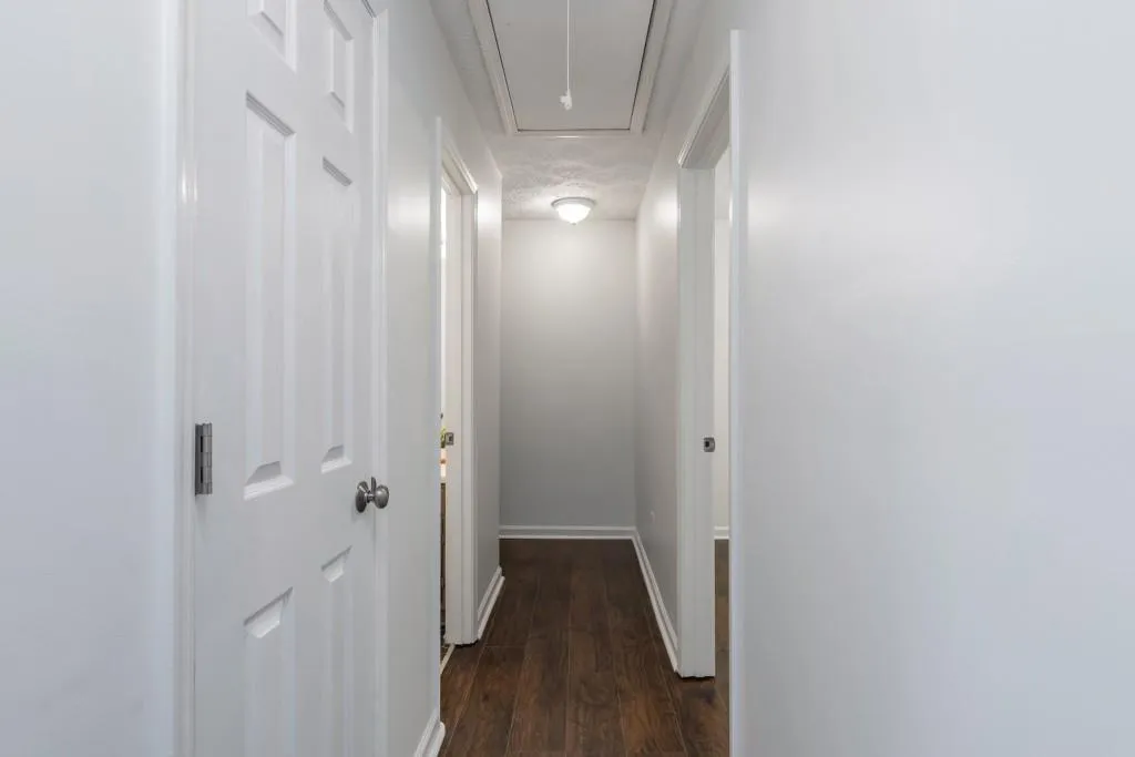 7750 Roswell Road Unit 8d, Sandy Springs, Georgia 30350, 3 Bedrooms Bedrooms, ,2 BathroomsBathrooms,Residential,Sold,7750 Roswell Road Unit 8d,6794154