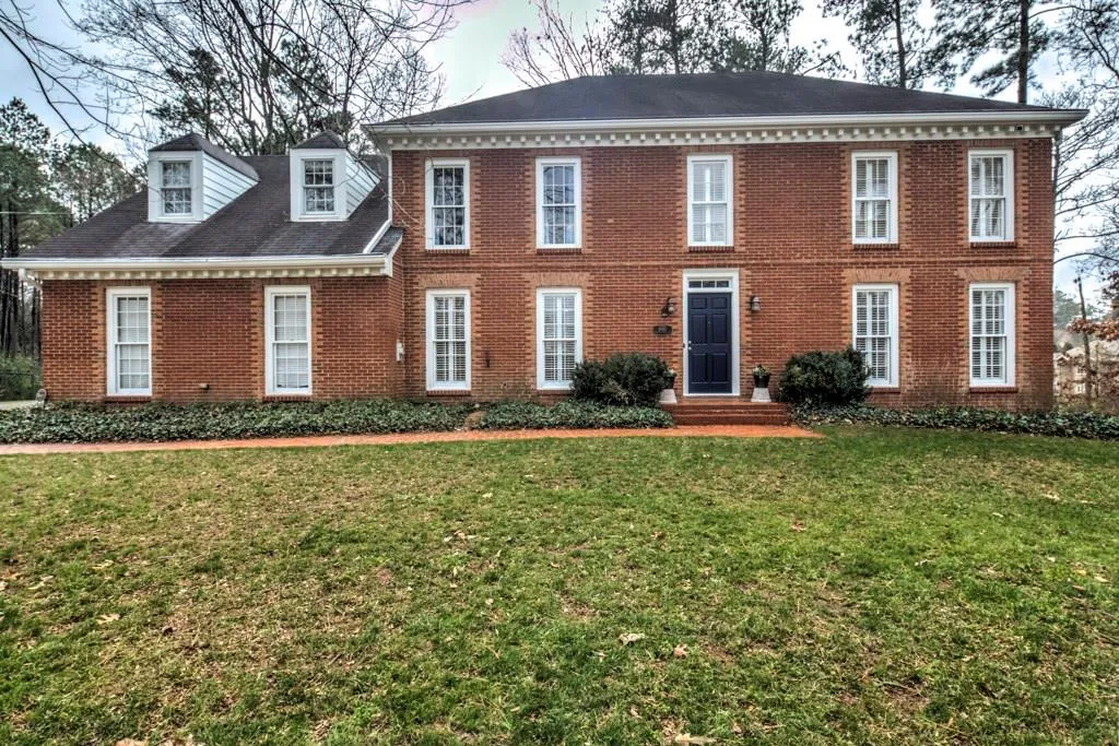 6885 Hunters Knoll, Sandy Springs, Georgia 30328, 5 Bedrooms Bedrooms, ,3 BathroomsBathrooms,Residential,Sold,6885 Hunters Knoll,5950476