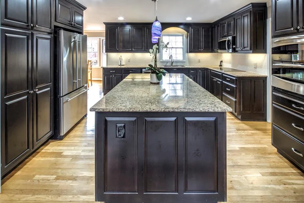 6885 Hunters Knoll, Sandy Springs, Georgia 30328, 5 Bedrooms Bedrooms, ,3 BathroomsBathrooms,Residential,Sold,6885 Hunters Knoll,5950476