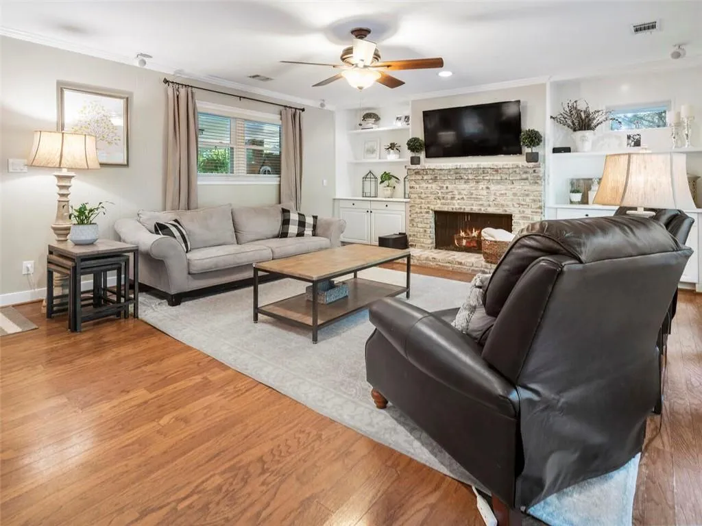 6076 Kayron Drive, Atlanta, Georgia 30328, 3 Bedrooms Bedrooms, ,2 BathroomsBathrooms,Residential,Sold,6076 Kayron Drive,6800819