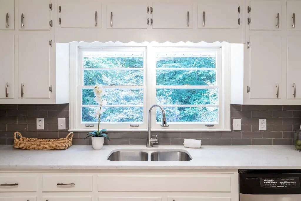 110 Wyndham Drive, Sandy Springs, Georgia 30328, 3 Bedrooms Bedrooms, ,2 BathroomsBathrooms,Residential,Sold,110 Wyndham Drive,6080382