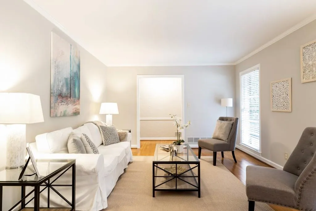 110 Wyndham Drive, Sandy Springs, Georgia 30328, 3 Bedrooms Bedrooms, ,2 BathroomsBathrooms,Residential,Sold,110 Wyndham Drive,6080382