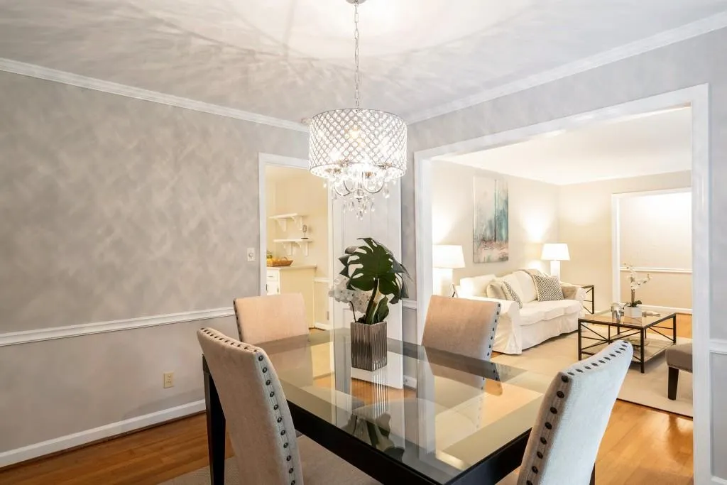 110 Wyndham Drive, Sandy Springs, Georgia 30328, 3 Bedrooms Bedrooms, ,2 BathroomsBathrooms,Residential,Sold,110 Wyndham Drive,6080382