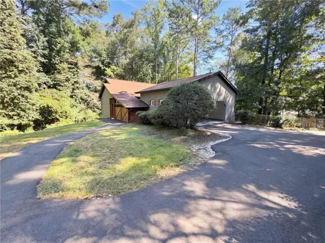 2674 Skylane Drive, Marietta, Georgia 30062