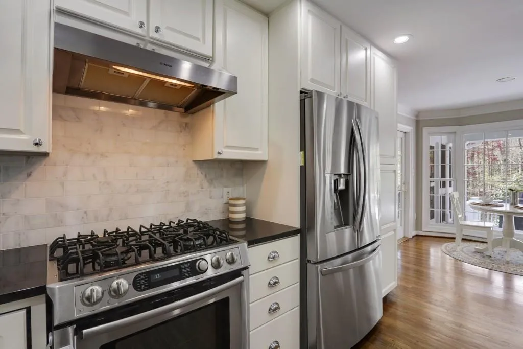 610 Chestnut Hall Lane, Atlanta, Georgia 30327, 4 Bedrooms Bedrooms, ,3 BathroomsBathrooms,Residential,Sold,610 Chestnut Hall Lane,6522330