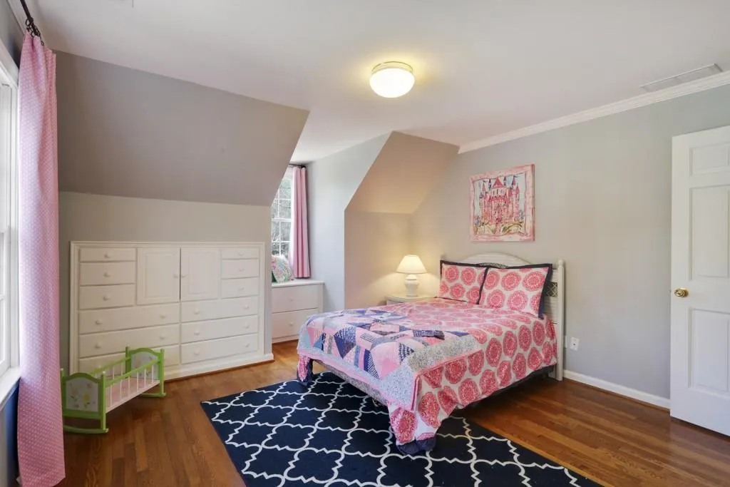 610 Chestnut Hall Lane, Atlanta, Georgia 30327, 4 Bedrooms Bedrooms, ,3 BathroomsBathrooms,Residential,Sold,610 Chestnut Hall Lane,6522330