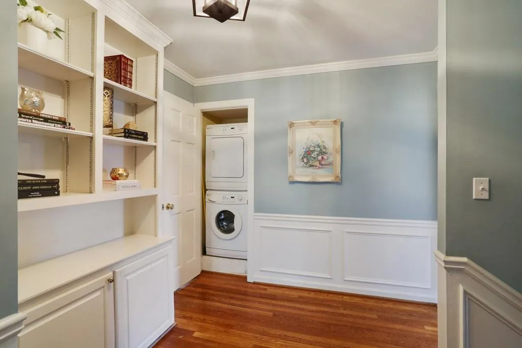610 Chestnut Hall Lane, Atlanta, Georgia 30327, 4 Bedrooms Bedrooms, ,3 BathroomsBathrooms,Residential,Sold,610 Chestnut Hall Lane,6522330