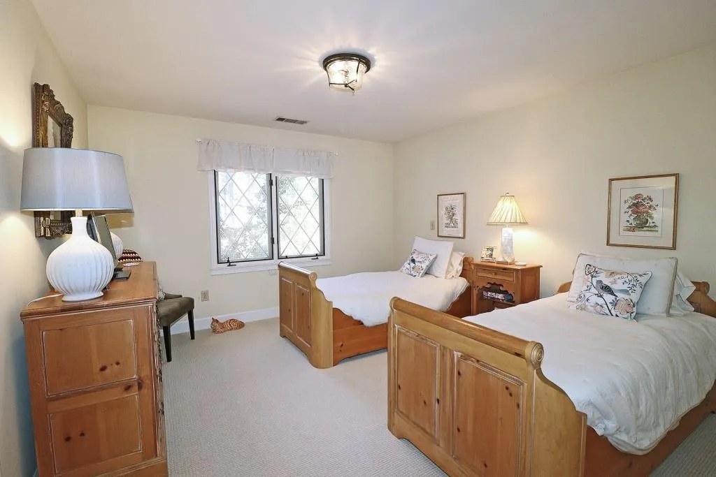 7155 Roswell Road Unit 31, Sandy Springs, Georgia 30328, 3 Bedrooms Bedrooms, ,2 BathroomsBathrooms,Residential,Sold,7155 Roswell Road Unit 31,6976822