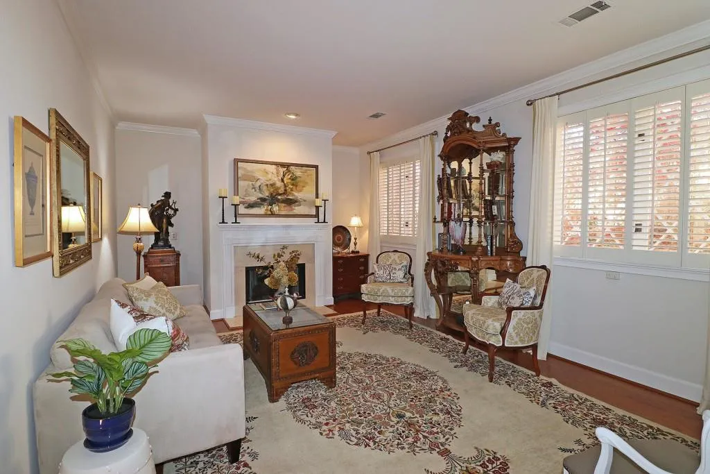 7155 Roswell Road Unit 31, Sandy Springs, Georgia 30328, 3 Bedrooms Bedrooms, ,2 BathroomsBathrooms,Residential,Sold,7155 Roswell Road Unit 31,6976822