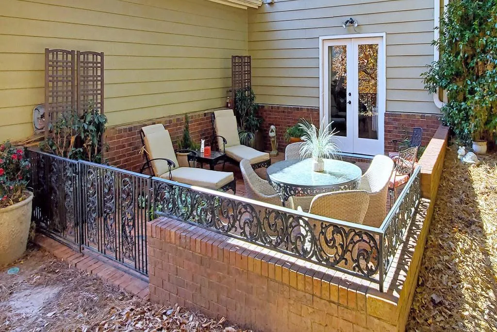 7155 Roswell Road Unit 31, Sandy Springs, Georgia 30328, 3 Bedrooms Bedrooms, ,2 BathroomsBathrooms,Residential,Sold,7155 Roswell Road Unit 31,6976822