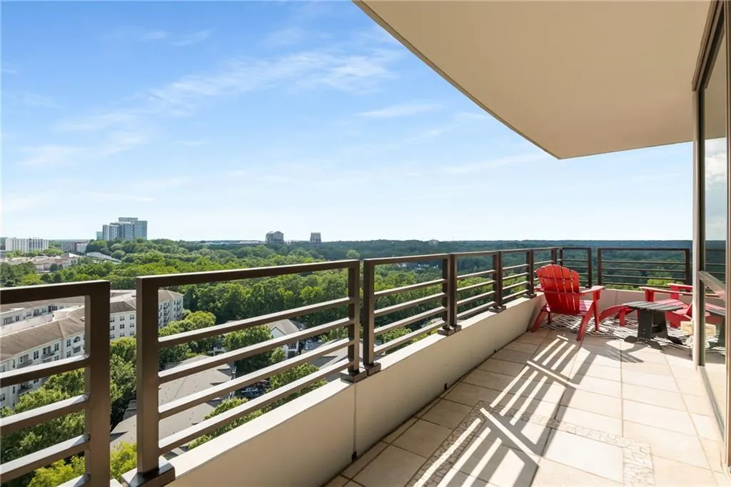 700 Park Regency Place Ne Unit 1906, Atlanta, Georgia 30326, 2 Bedrooms Bedrooms, ,2 BathroomsBathrooms,Residential,For Sale,700 Park Regency Place Ne Unit 1906,7624477