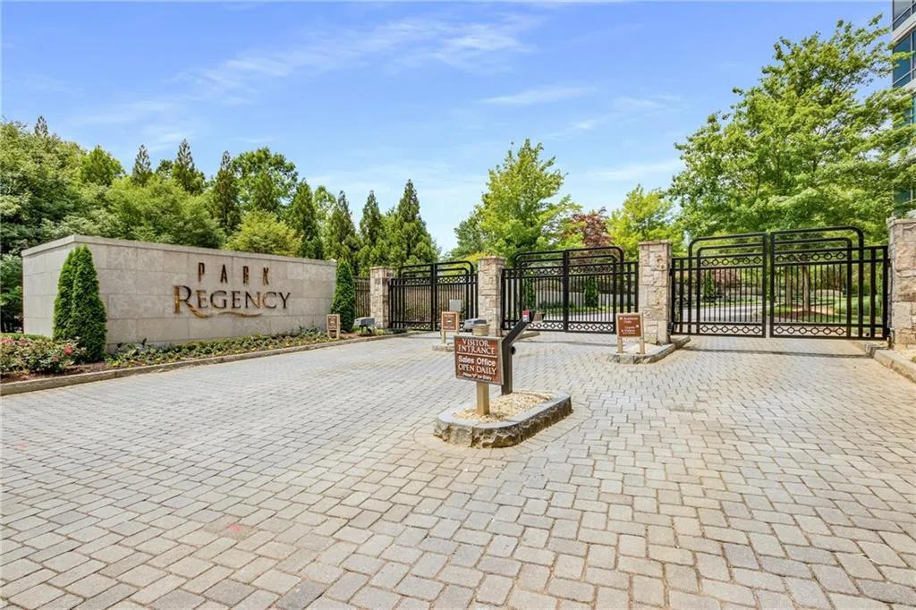 700 Park Regency Place Ne Unit 1906, Atlanta, Georgia 30326, 2 Bedrooms Bedrooms, ,2 BathroomsBathrooms,Residential,For Sale,700 Park Regency Place Ne Unit 1906,7624477