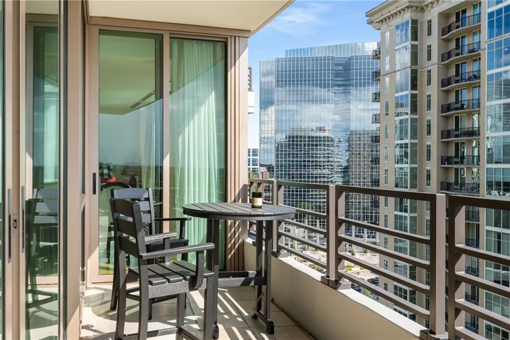 700 Park Regency Place Ne Unit 1906, Atlanta, Georgia 30326, 2 Bedrooms Bedrooms, ,2 BathroomsBathrooms,Residential,For Sale,700 Park Regency Place Ne Unit 1906,7624477