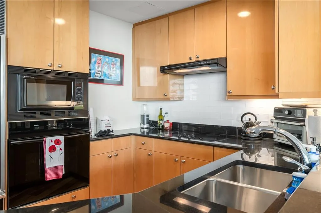 700 Park Regency Place Ne Unit 1906, Atlanta, Georgia 30326, 2 Bedrooms Bedrooms, ,2 BathroomsBathrooms,Residential,For Sale,700 Park Regency Place Ne Unit 1906,7624477