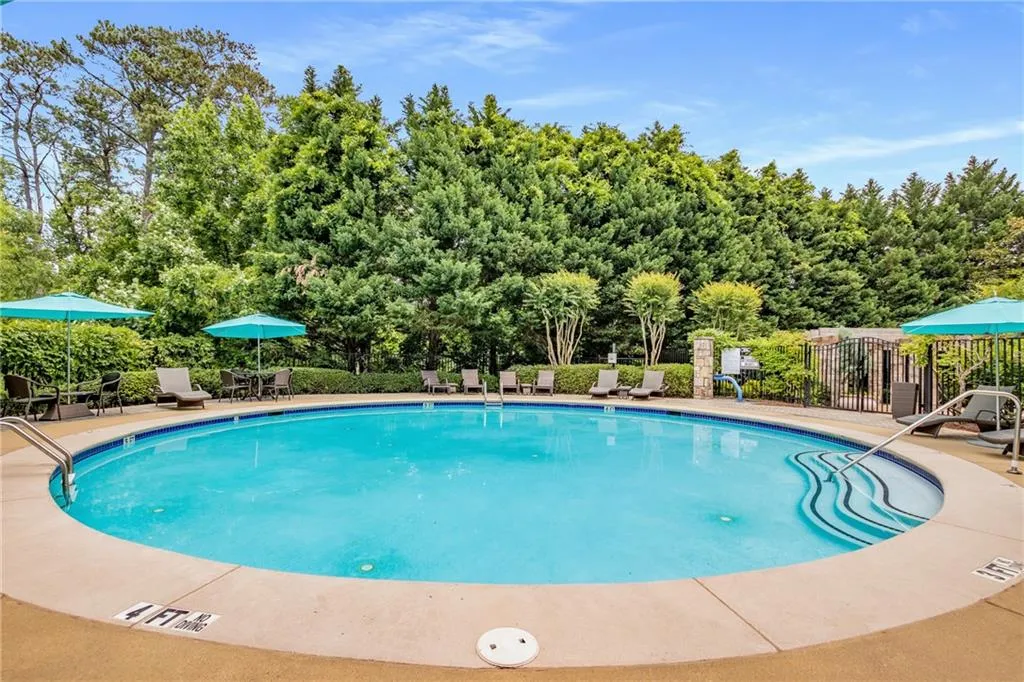 700 Park Regency Place Ne Unit 1906, Atlanta, Georgia 30326, 2 Bedrooms Bedrooms, ,2 BathroomsBathrooms,Residential,For Sale,700 Park Regency Place Ne Unit 1906,7624477
