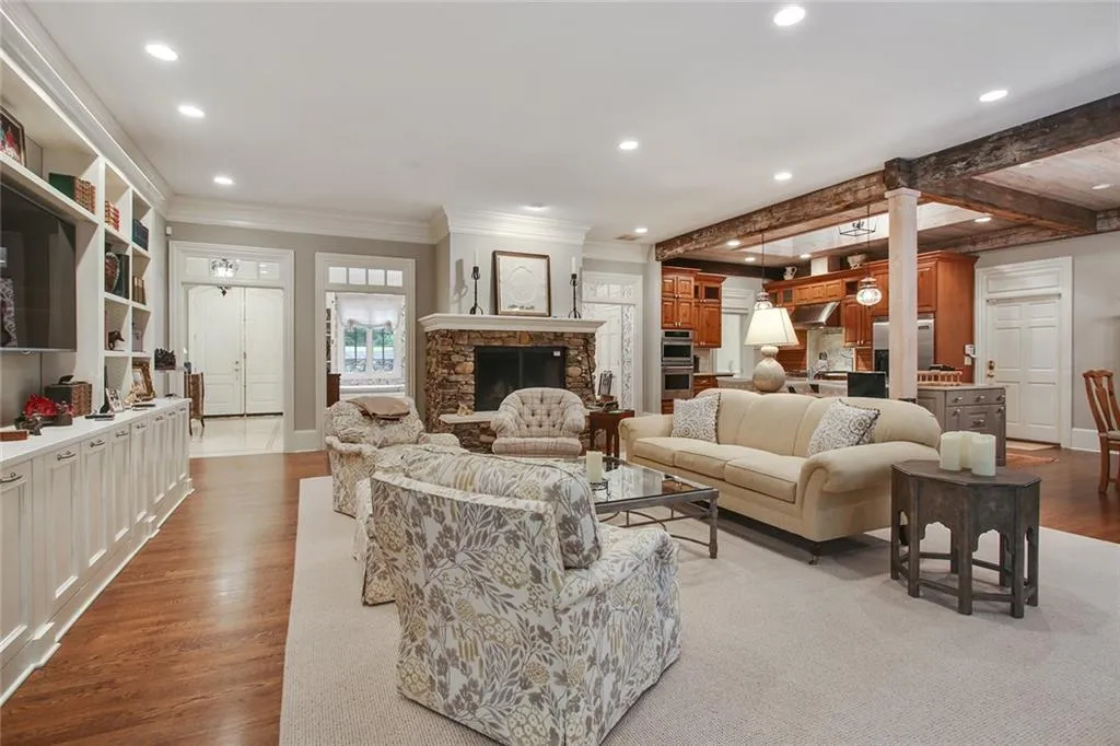 4710 Kitty Hawk Place, Atlanta, Georgia 30342, 4 Bedrooms Bedrooms, ,5 BathroomsBathrooms,Residential,Sold,4710 Kitty Hawk Place,6741310