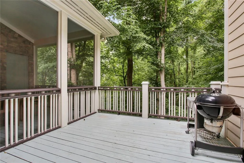 4710 Kitty Hawk Place, Atlanta, Georgia 30342, 4 Bedrooms Bedrooms, ,5 BathroomsBathrooms,Residential,Sold,4710 Kitty Hawk Place,6741310