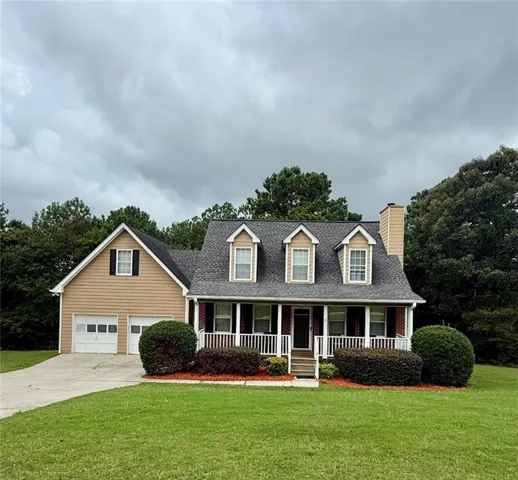 1290 Waterwood Drive, Loganville, Georgia 30052