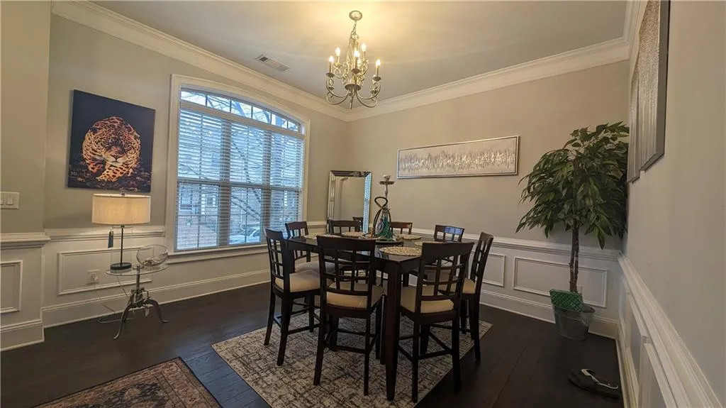 198 Alderwood Point, Atlanta, Georgia 30328, 3 Bedrooms Bedrooms, ,3 BathroomsBathrooms,Residential,For Sale,198 Alderwood Point,7628266