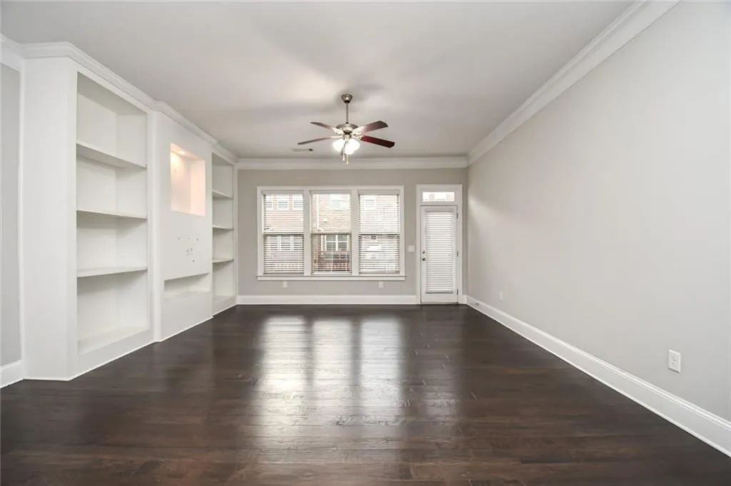 198 Alderwood Point, Atlanta, Georgia 30328, 3 Bedrooms Bedrooms, ,3 BathroomsBathrooms,Residential,For Sale,198 Alderwood Point,7628266