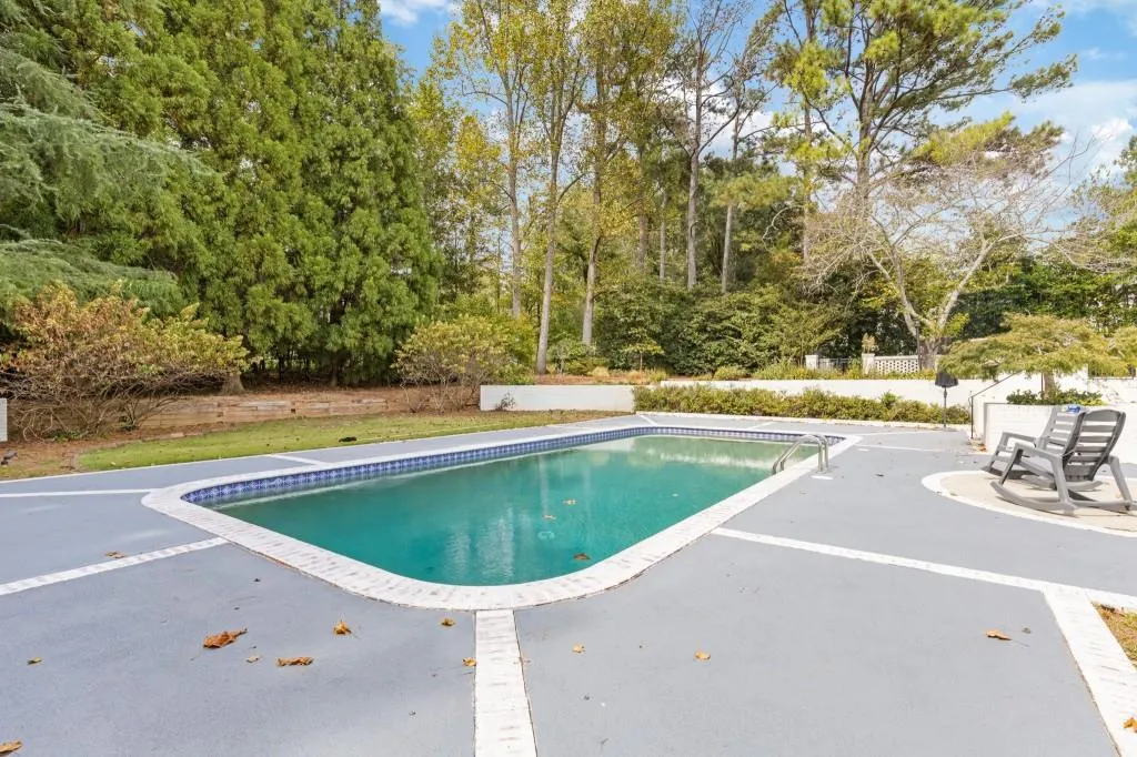 5650 Eden Roc Lane, Atlanta, Georgia 30342, 4 Bedrooms Bedrooms, ,3 BathroomsBathrooms,Residential,For Sale,5650 Eden Roc Lane,7657309