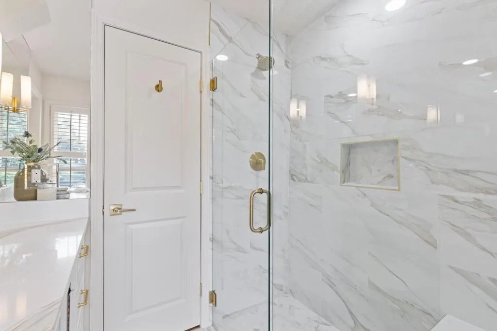 5650 Eden Roc Lane, Atlanta, Georgia 30342, 4 Bedrooms Bedrooms, ,3 BathroomsBathrooms,Residential,For Sale,5650 Eden Roc Lane,7657309