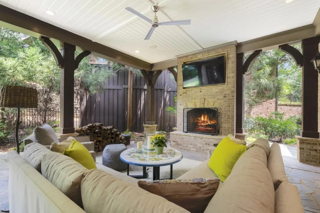 75 Forrest Lake Drive, Sandy Springs, Georgia 30327, 5 Bedrooms Bedrooms, ,5 BathroomsBathrooms,Residential,For Sale,75 Forrest Lake Drive,7634433